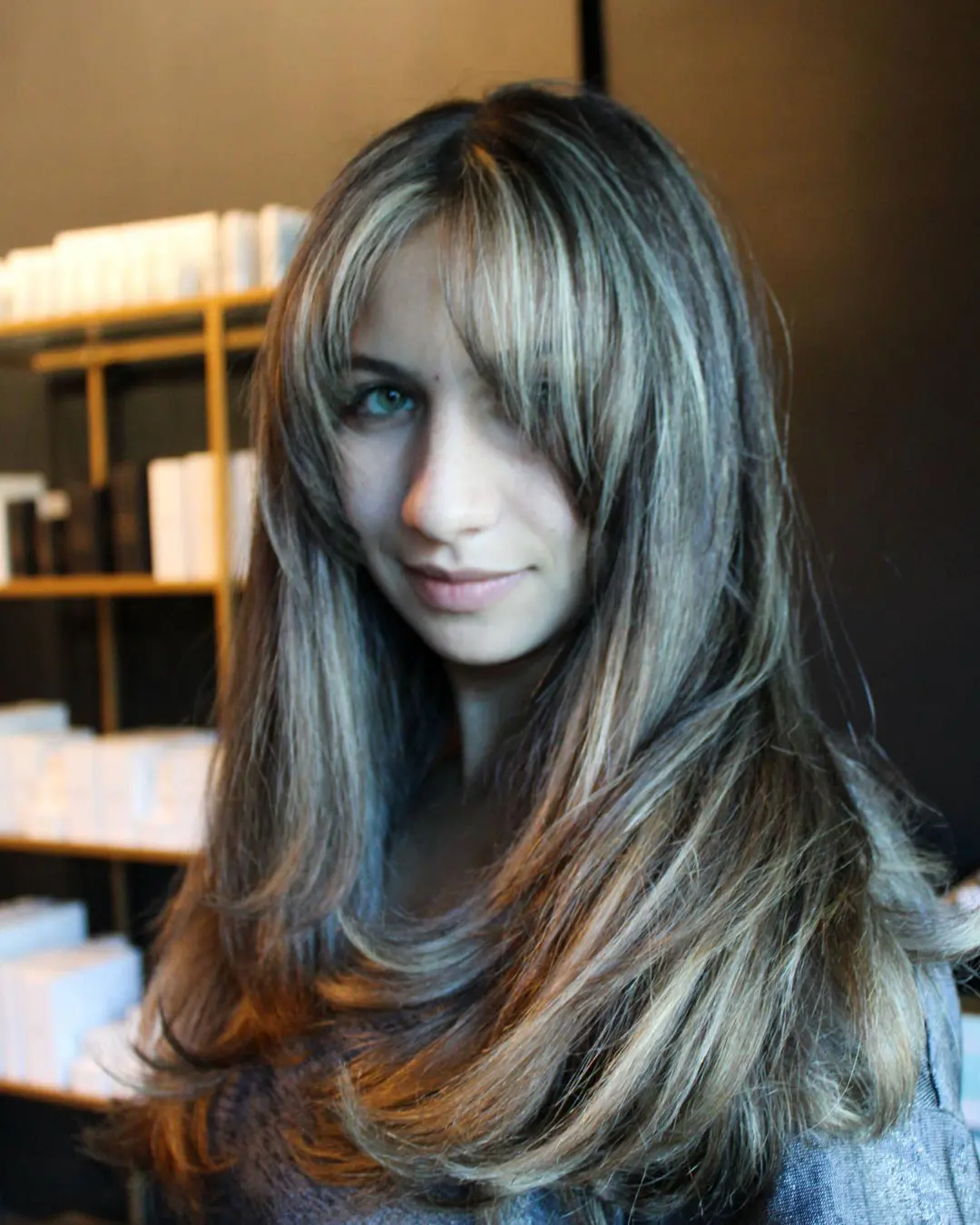 Long Layered Curtain Bangs for Oval or Heart-Shaped Faces Long Layered Curtain Bangs for Oval or Heart-Shaped Faces