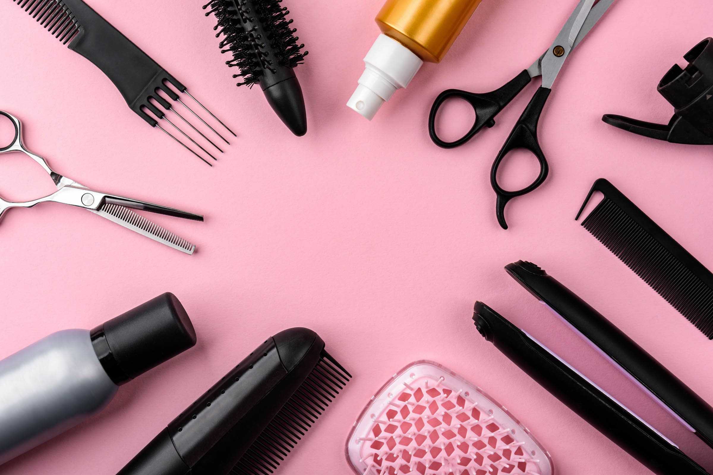 5 Career-Boosting Benefits of Working as a Hair Salon Assistant