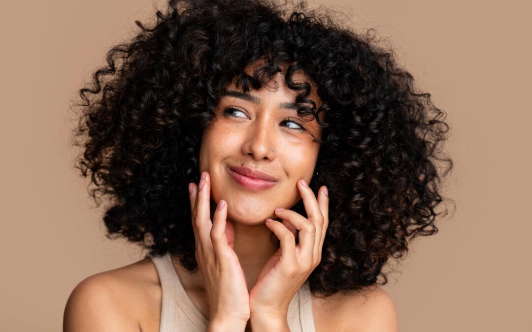 How Can a Curly Hair Salon Near Me Help with Frizzy Hair?